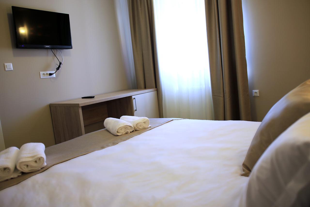 B&B Ave Maria Vrpolje 外观 照片