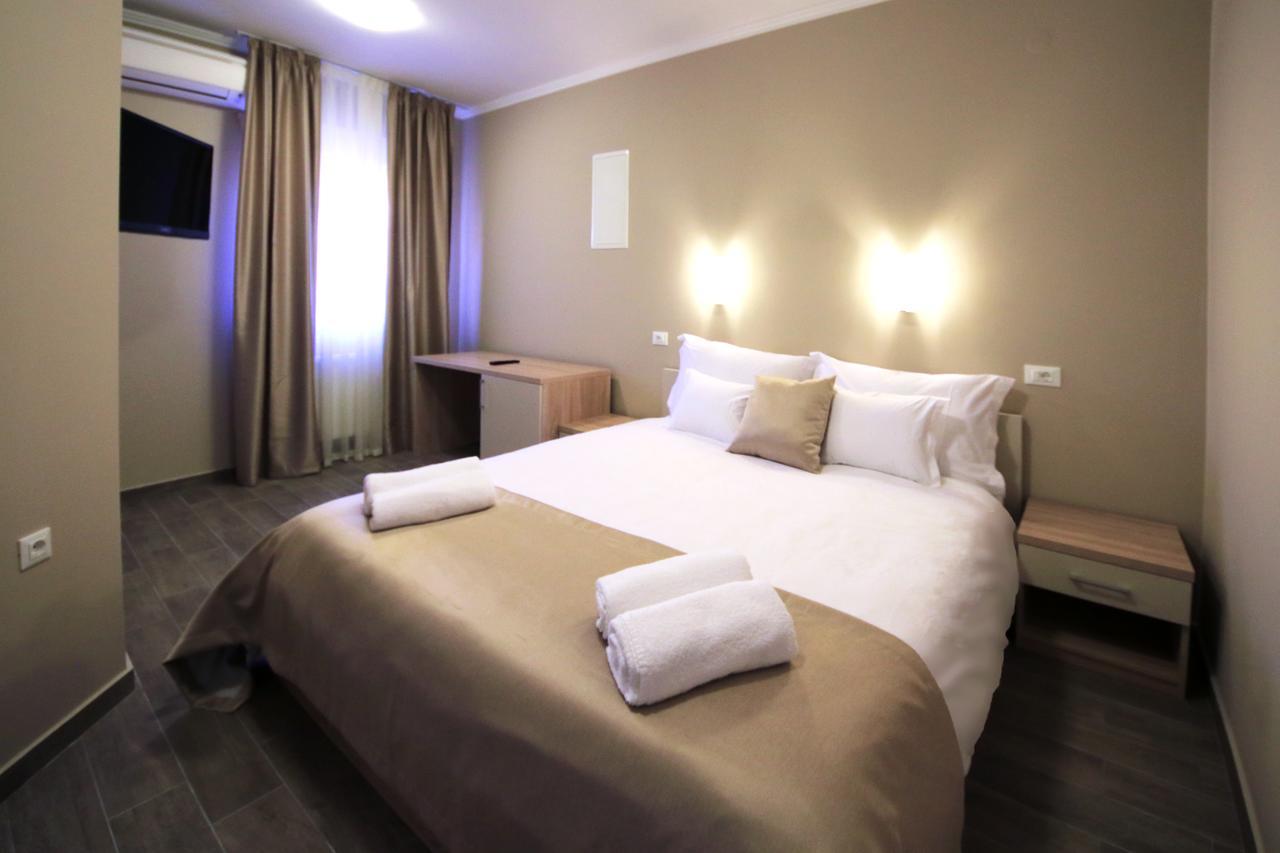 B&B Ave Maria Vrpolje 外观 照片