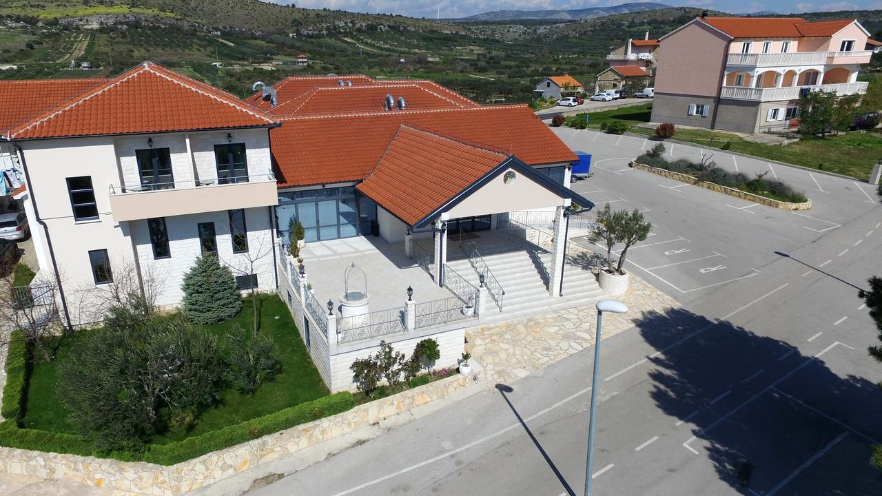 B&B Ave Maria Vrpolje 外观 照片